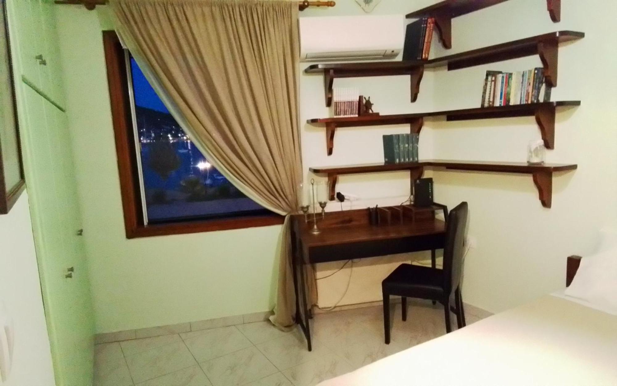 Liberty Porosview Apartement Galatás Ngoại thất bức ảnh