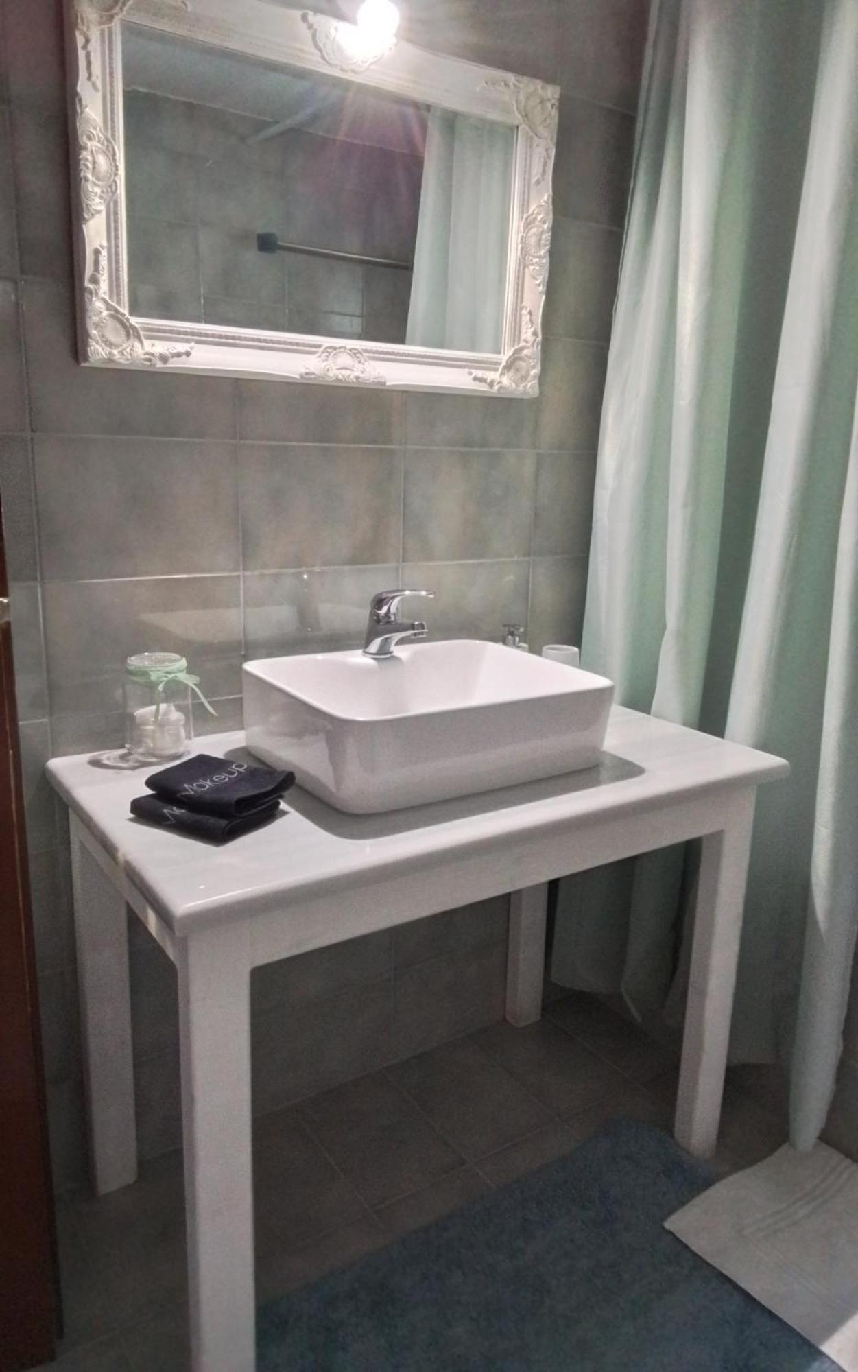 Liberty Porosview Apartement Galatás Ngoại thất bức ảnh