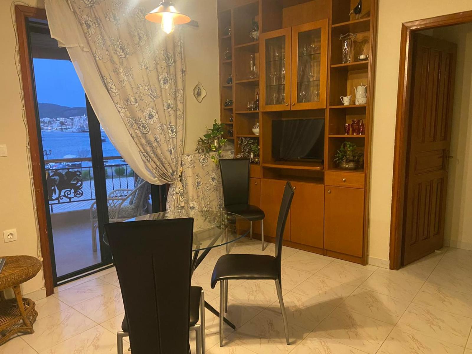 Liberty Porosview Apartement Galatás Ngoại thất bức ảnh